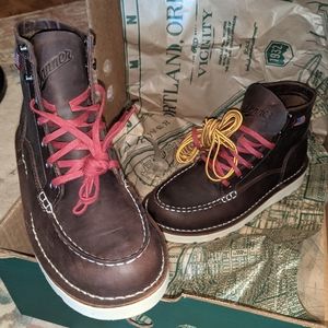 Danner Women's Bull Run Moc Toe 6" Boot, SIZE 7.5